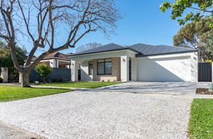 exposed aggregate concrete custom drive way